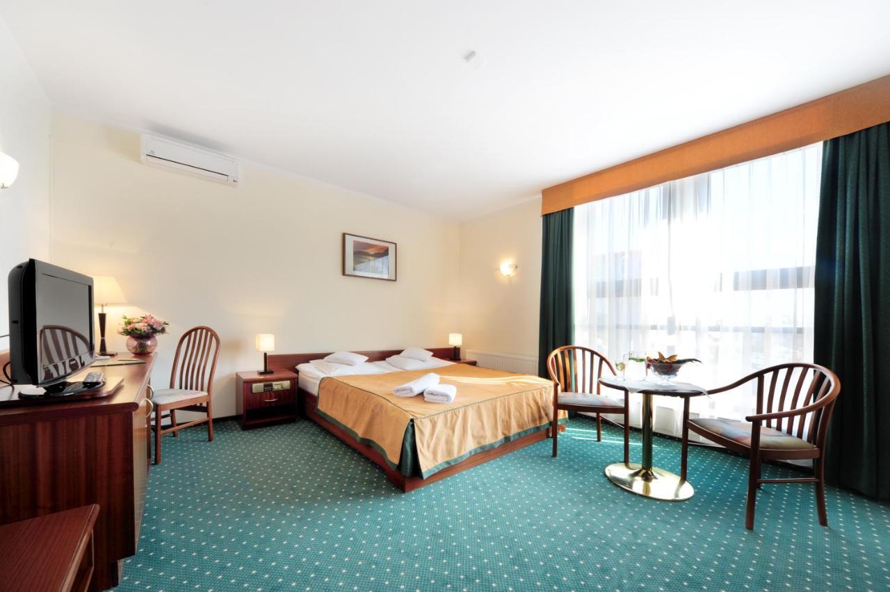 Hotel T&T Poznań Dış mekan fotoğraf